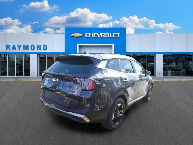 Used 2026 Kia Sportage EX AWD/4WD image 2