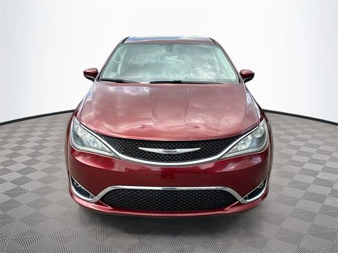 Used 2017 Chrysler Pacifica Touring Plus w/ Tire & Wheel Group image 2