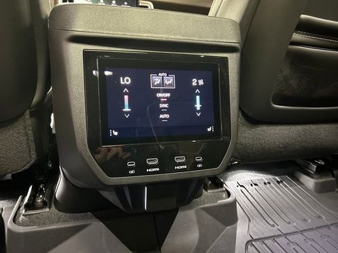 New 2026 GMC Yukon XL Denali Ultimate AWD/4WD image 23