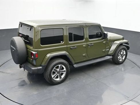 Used 2021 Jeep Wrangler Unlimited Sahara w/ Dual Top Group AWD/4WD image 13