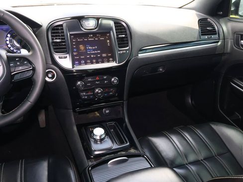 Used 2023 Chrysler 300 S RWD image 11