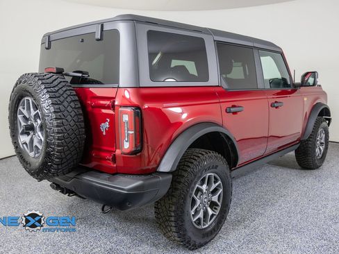 Used 2025 Ford Bronco Badlands AWD/4WD image 7