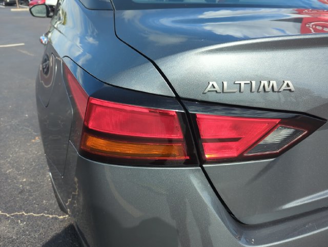 Certified 2024 Nissan Altima 2.5 SV w/ SV Premium Package FWD image 18