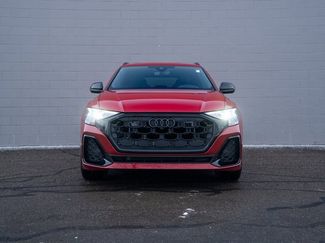 New 2025 Audi SQ8 Prestige video 2
