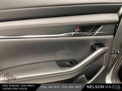 New 2026 MAZDA MAZDA3 2.5 S Hatchback w/ Premium Pkg image 36