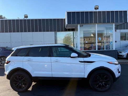 Used 2014 Land Rover Range Rover Evoque Pure image 9