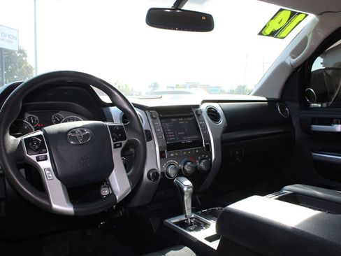 Used 2014 Toyota Tundra SR5 w/ SR5 Upgrade Package AWD/4WD image 24