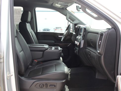 Used 2020 GMC Sierra 2500 SLT w/ Driver Alert Package I AWD/4WD image 25