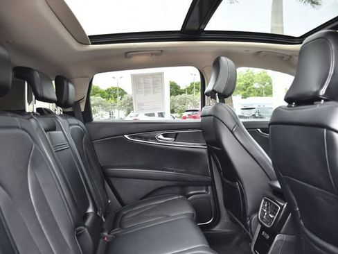 Used 2022 Lincoln Nautilus Reserve w/ Monochromatic Package FWD image 25
