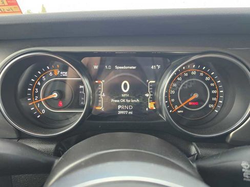 Used 2023 Jeep Wrangler Sahara image 20