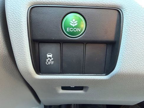 Used 2014 Honda Accord LX image 23