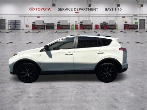 Used 2017 Toyota RAV4 SE w/ Power Extra Value Package AWD/4WD image 5