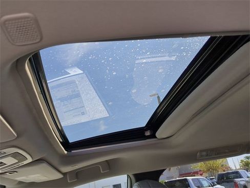 New 2026 Toyota Sienna XLE image 20