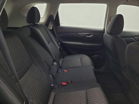 Used 2018 Nissan Rogue S AWD/4WD image 19