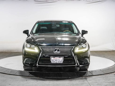 Used 2016 Lexus LS 460 w/ Comfort Package RWD image 6