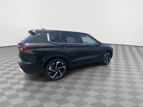 Used 2024 Mitsubishi Outlander SE FWD image 8