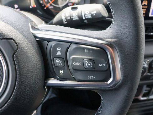 New 2026 Jeep Wrangler Unlimited Sahara AWD/4WD image 28