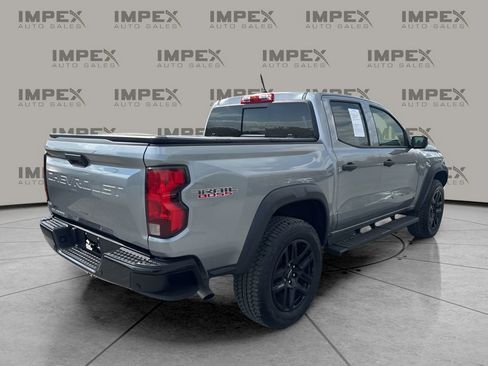 Used 2024 Chevrolet Colorado Trail Boss w/ Technology Package image 5