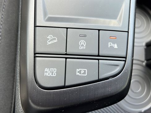 New 2026 Kia Sportage LX FWD image 19