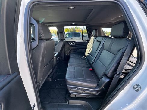 Used 2023 Chevrolet Tahoe RST image 3