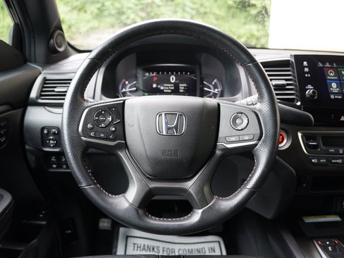 Used 2022 Honda Passport TrailSport image 17