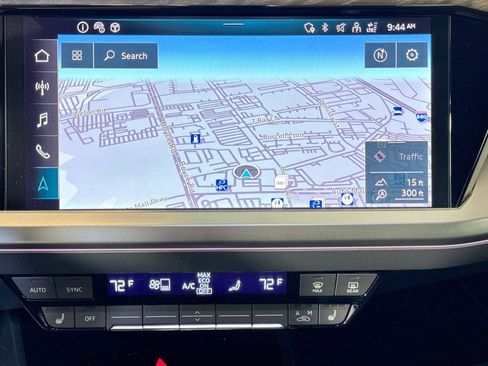 Used 2024 Audi Q4 e-tron Premium Plus image 12