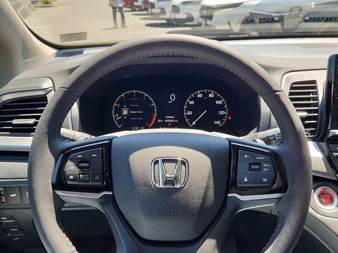 New 2026 Honda Odyssey EX-L image 14
