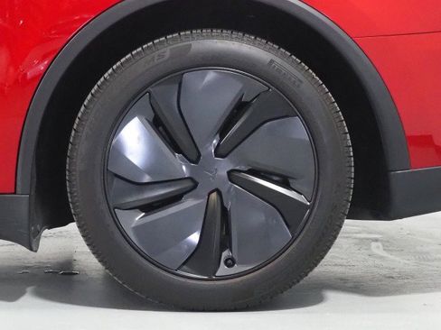 Used 2026 Tesla Model Y Long Range AWD/4WD image 37