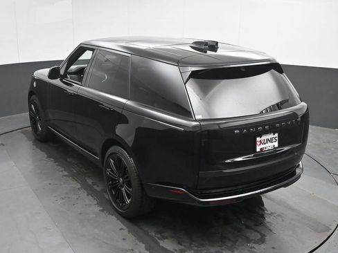 Used 2025 Land Rover Range Rover SE AWD/4WD image 38
