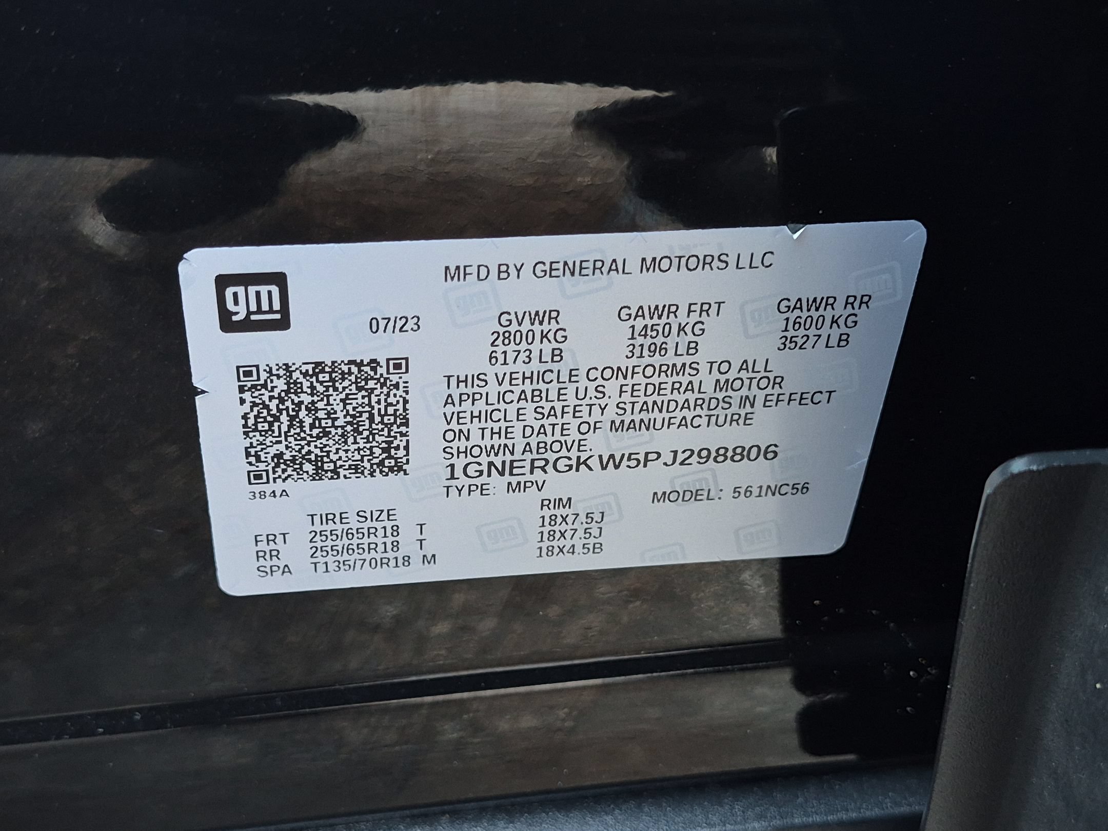 Used 2023 Chevrolet Traverse LT w/ LPO, Floor Liner Package FWD image 30