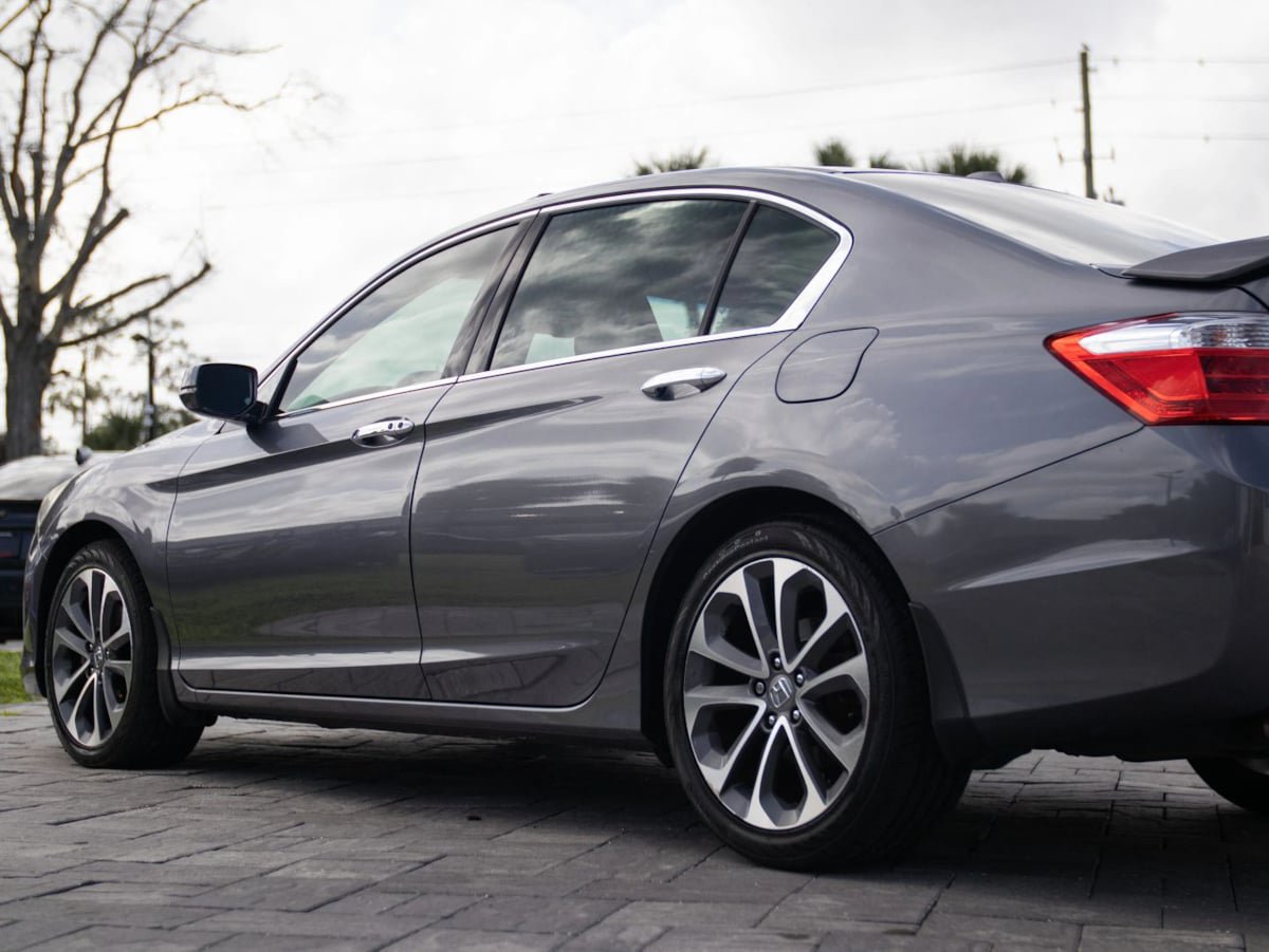 Used 2013 Honda Accord EX-L image 8