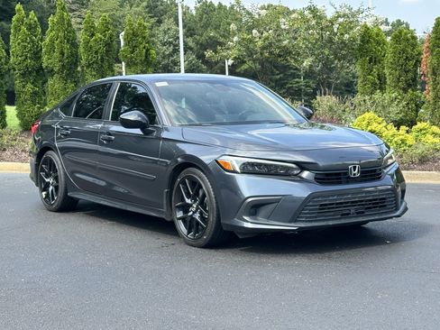 Used 2024 Honda Civic Sport image 2