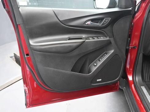 Used 2020 Chevrolet Equinox Premier image 25