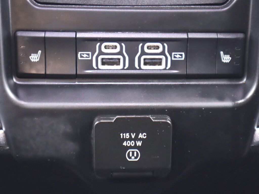 Used 2021 RAM 1500 Laramie AWD/4WD image 33