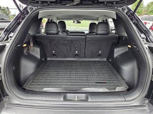 Used 2019 Jeep Cherokee Latitude Plus FWD image 14