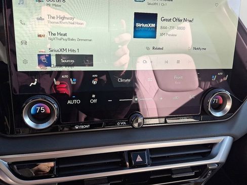 Used 2025 Lexus RX 350 350 Premium image 17