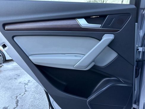 Used 2022 Audi Q5 2.0T Premium w/ Convenience Package image 20