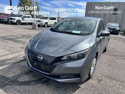 Used 2025 Nissan Leaf S FWD image 1
