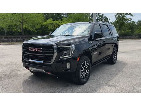 Certified 2024 GMC Yukon AT4 w/ Technology Package AWD/4WD image 4