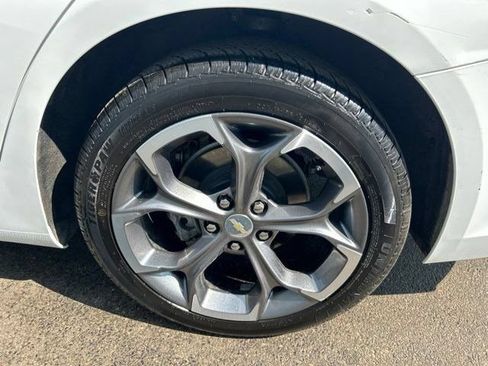 Used 2022 Chevrolet Malibu LT FWD image 49