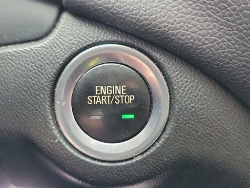 Used 2019 Chevrolet Equinox LT FWD image 33
