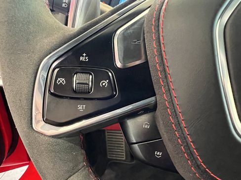 Used 2023 Chevrolet Corvette Stingray Premium Conv w/ Z51 Performance Package image 17