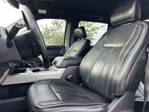 Used 2019 Ford F150 Lariat image 11