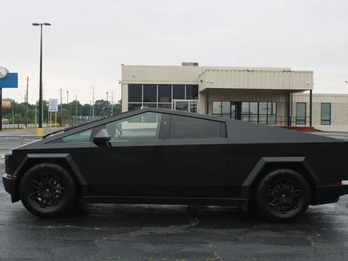 Used 2024 Tesla Cybertruck Cyberbeast AWD/4WD image 10