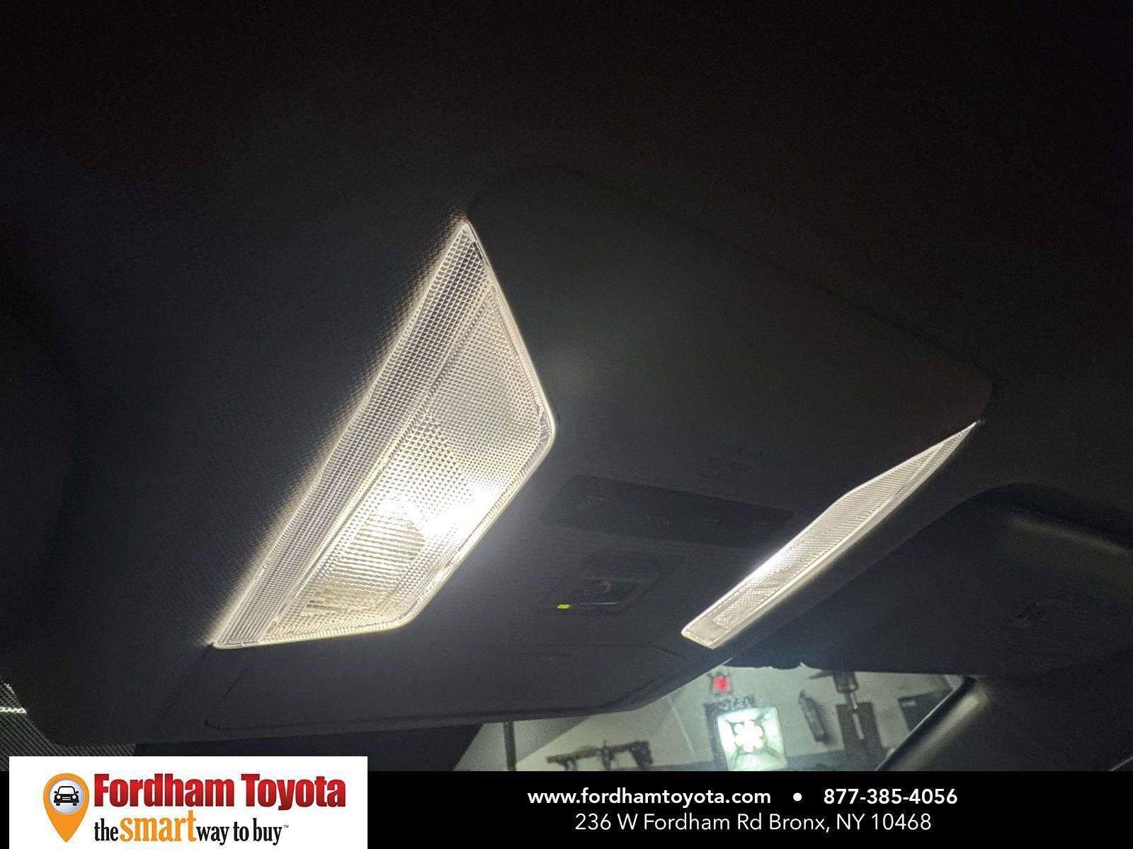 Used 2025 Toyota RAV4 LE AWD/4WD image 26