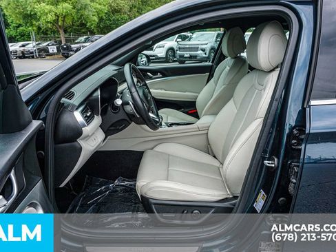 Used 2025 Genesis G70 2.5T RWD image 19