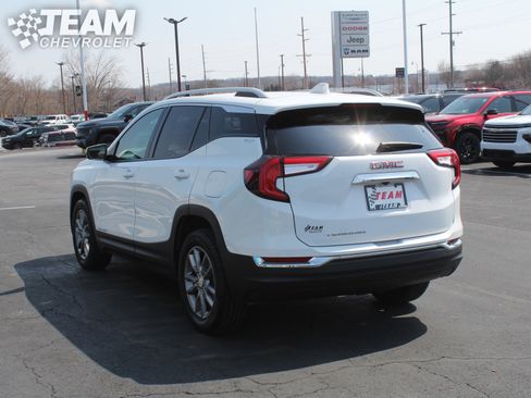 Used 2024 GMC Terrain SLT FWD image 6