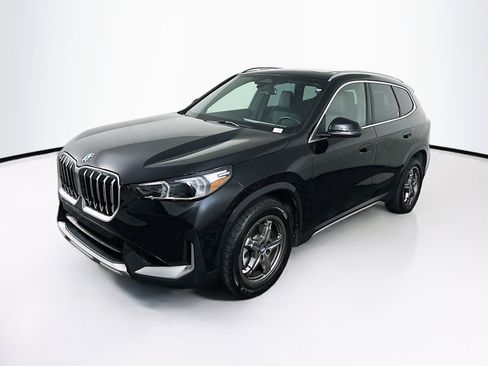 Used 2025 BMW X1 xDrive28i AWD/4WD image 3