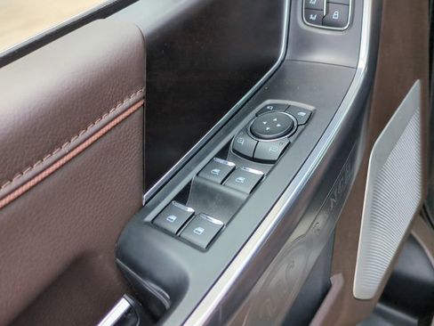 Used 2024 Ford F150 King Ranch w/ FX4 Off-Road Package image 12