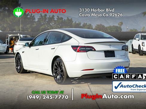 Used 2022 Tesla Model 3 Performance image 2